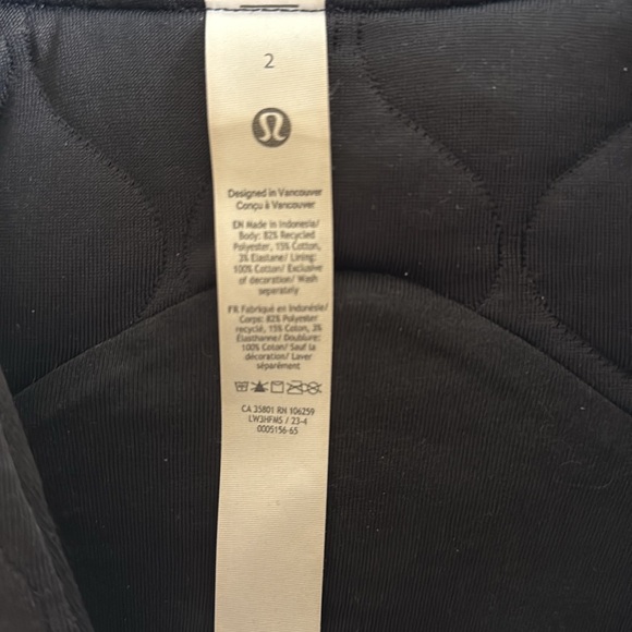 lululemon Women's Quilted Black BomberJacket - Picture 7 of 7
